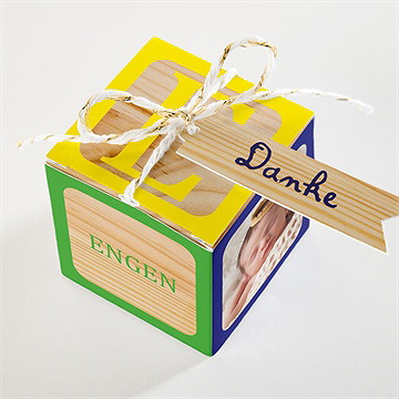 Geschenkbox Taufe kunterbunt - Vue 3