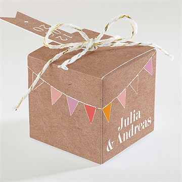 Geschenkbox Hochzeit Fahnen - Vue 2