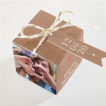 Geschenkbox Hochzeit Fahnen - Vue 3