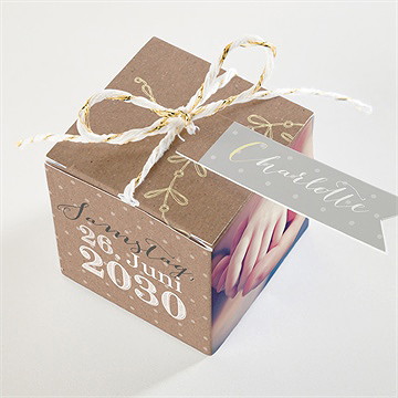 Geschenkbox Taufe pictos rund und kraft in gelb - Vue 3