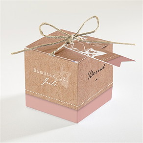 Geschenkbox Hochzeit mit efeu gebunden