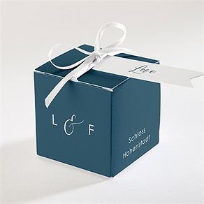 Geschenkbox Hochzeit love is all