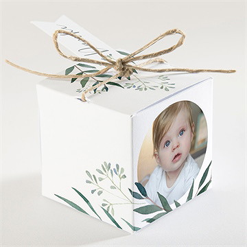 Geschenkbox Taufe pflanzenschmuck - Vue 2