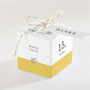 Geschenkbox Taufe fröhliches porträt