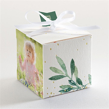 Geschenkbox Taufe runder blumenkranz - gold - Vue 3