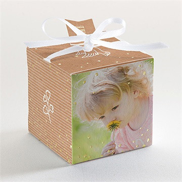 Geschenkbox Taufe foto auf kraftpapier - gold - Vue 3