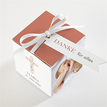 Geschenkbox Taufe blumenmosaik - vue 3