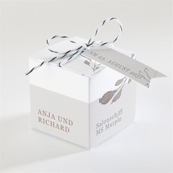 Geschenkbox Hochzeit Elegante Skizze ref.N340488