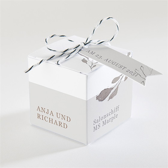 Geschenkbox Hochzeit Elegante Skizze